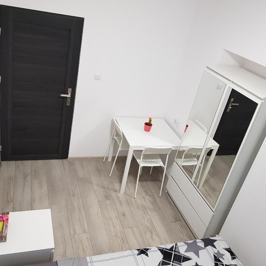 Mirrorroom Pl Downtown Warsaw Ngoại thất bức ảnh